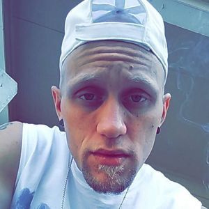 Meet your Posher, Justin